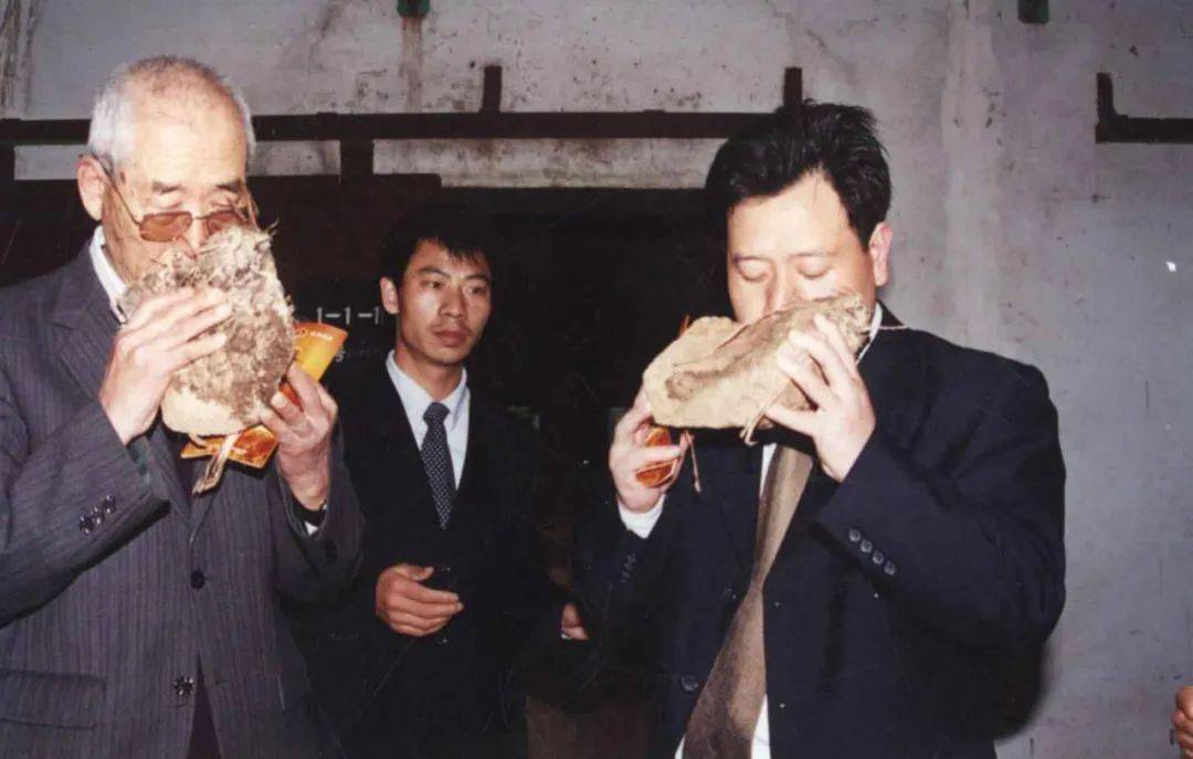 永远的怀念丨酒界泰斗周恒刚诞辰102周年特别纪念