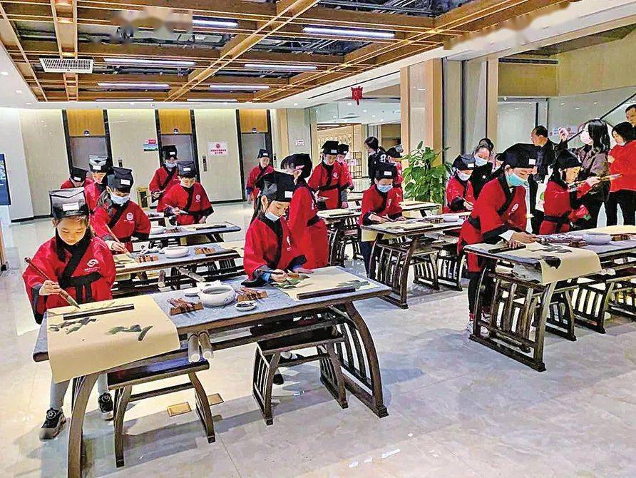 国学书画体验课程受青少年追捧