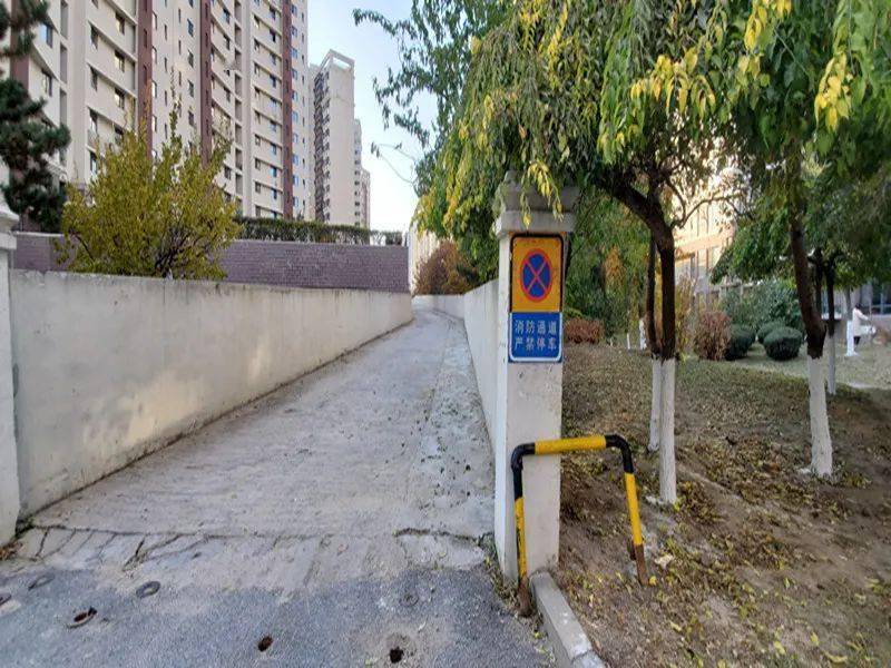 输四,对消防车道回车场进行测试指战员利用消防车对消防车道回车场