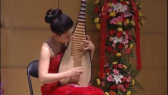 月儿高杨瑾琵琶演奏
