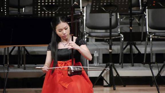 蓝色星球地球黄晓晴二胡演奏原丁钢琴伴奏