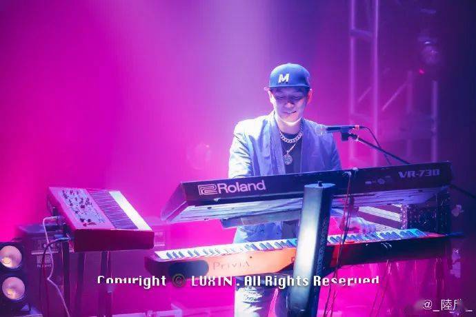 演出回顾mojohand兰州站嘉宾杨策三重奏charlesstrio大卫魏新水