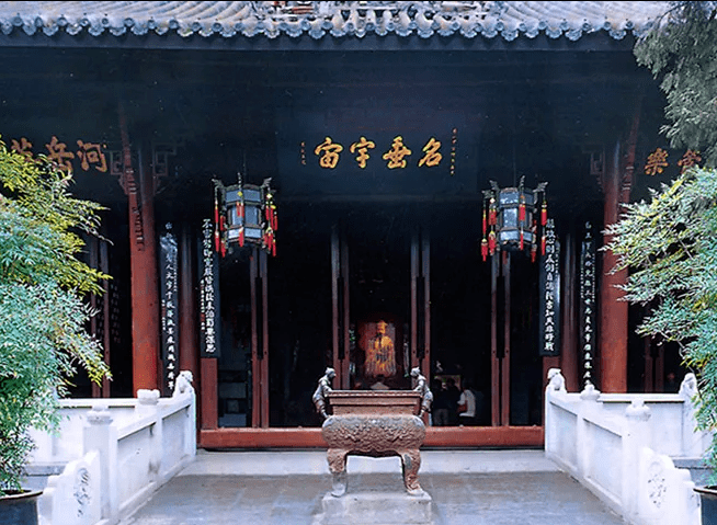 荐读丨杜甫在成都三锦官城外寻丞相