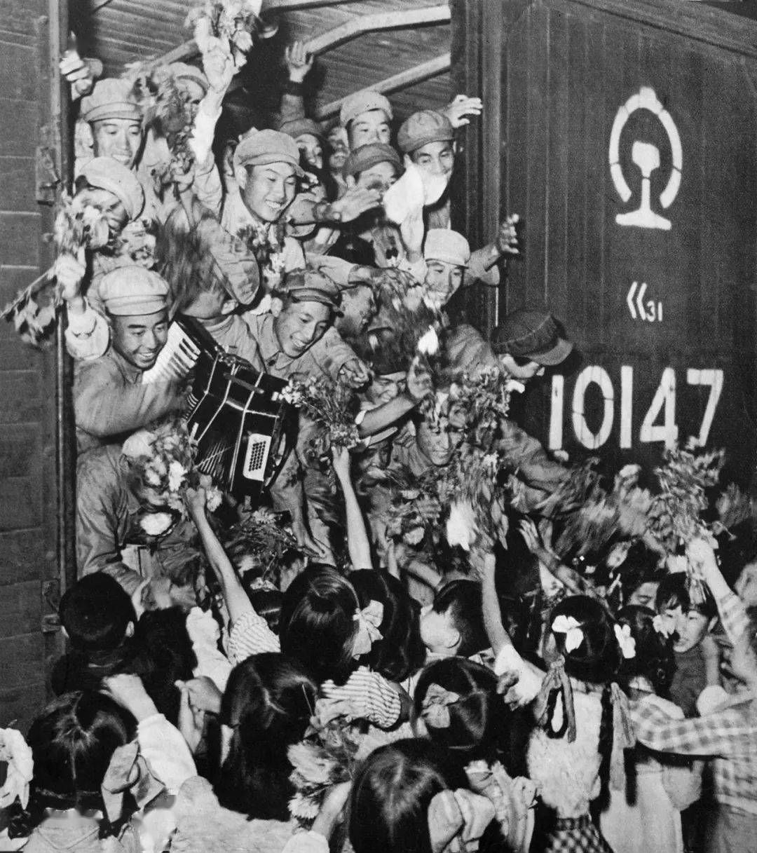 "生命线"保卫战丨老照片里的抗美援朝战争_工程总队