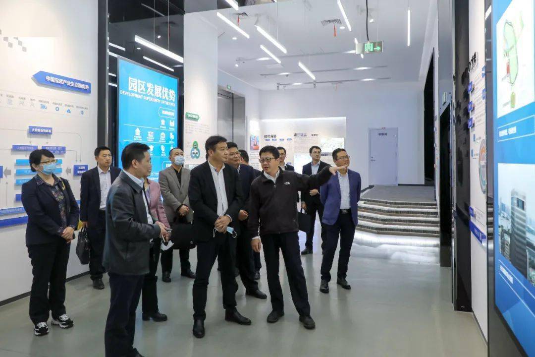 中国电信武汉分公司领导到武钢大数据产业园参观交流