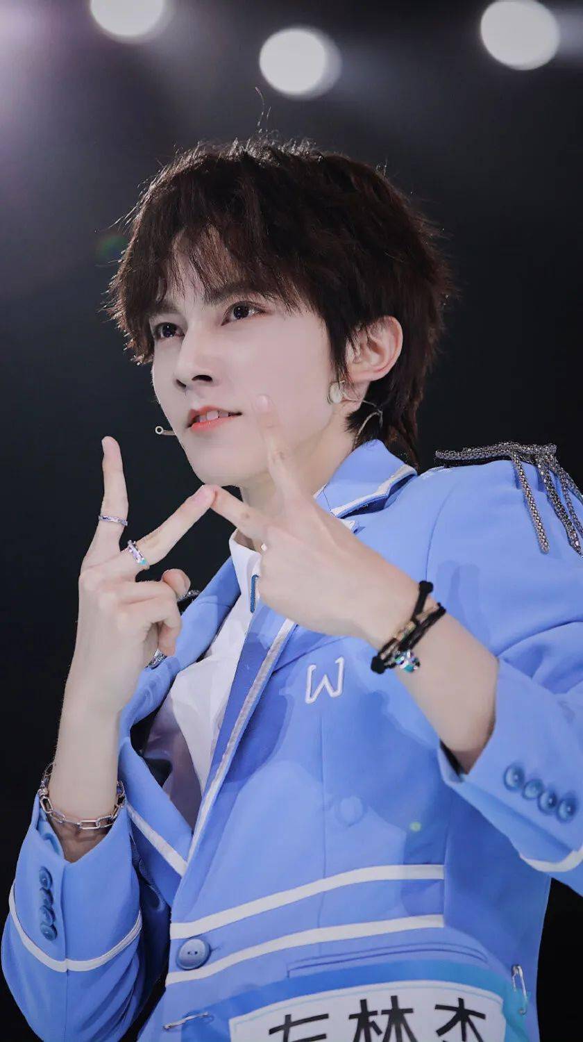 手机壁纸sky左林杰