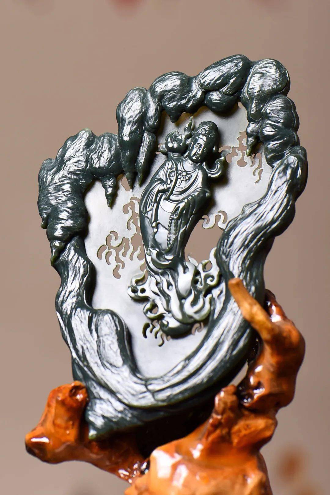 这样的青玉作品,惊艳了整个玉雕界!_手机搜狐网