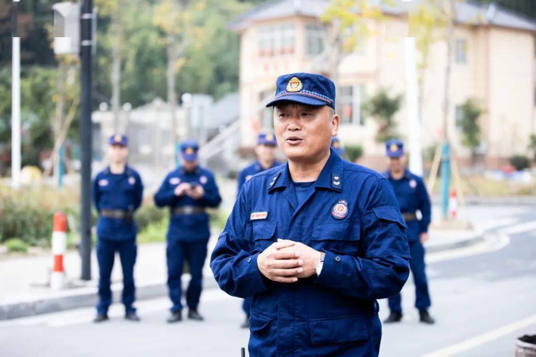 点赞陈根生获评全国119消防先进个人