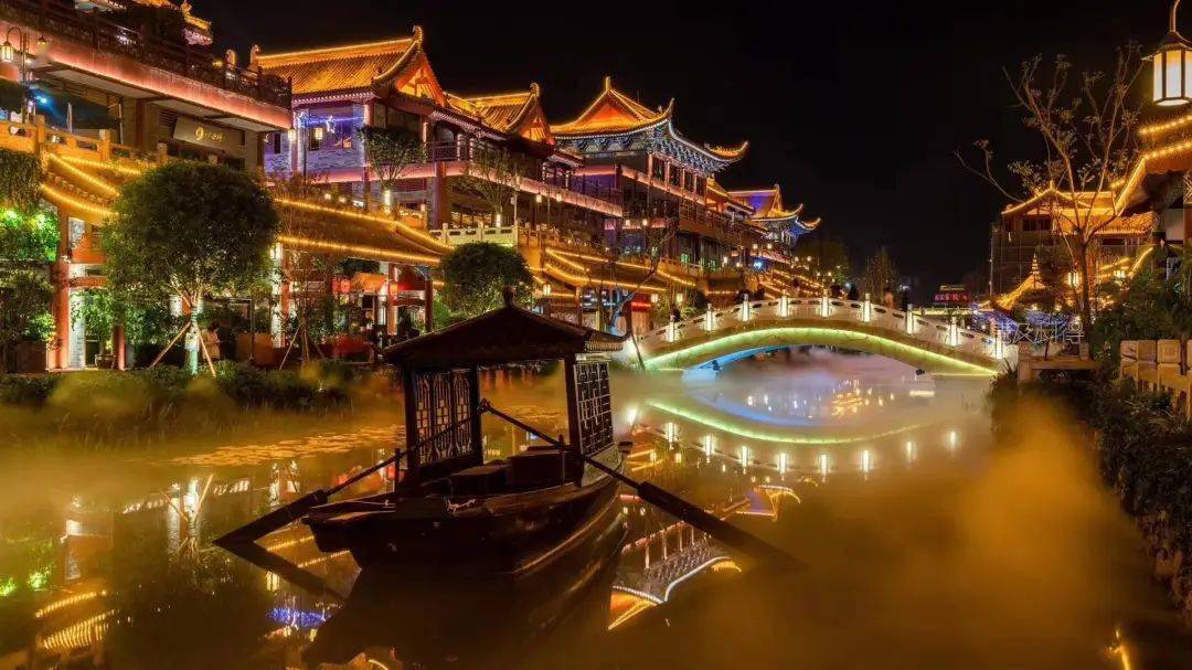 注意眉山这个地方太火了东坡岛春晓街子瞻大道辅道专供外地旅游车辆