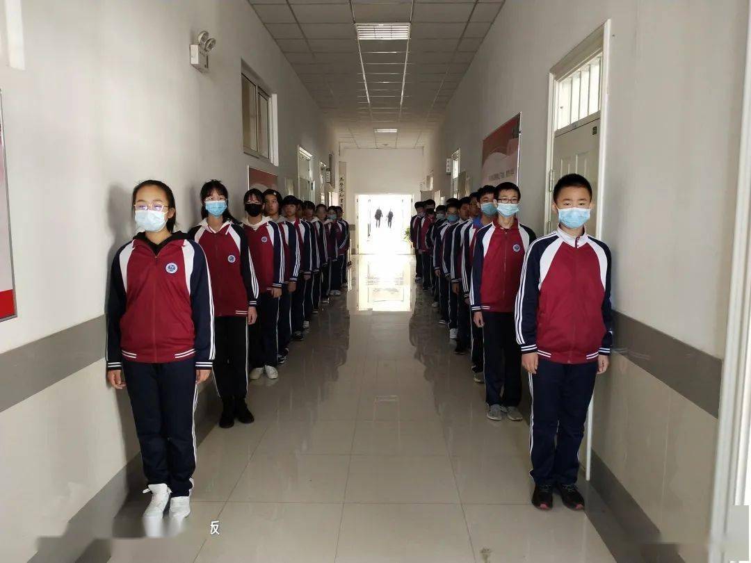 营口市第十七中学 社会同行践行健康生活方式