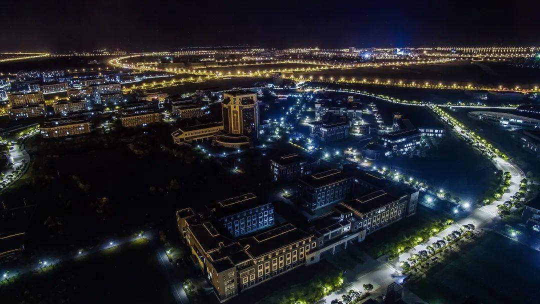 上海海事大学让你心动了吗?~下面这些临港