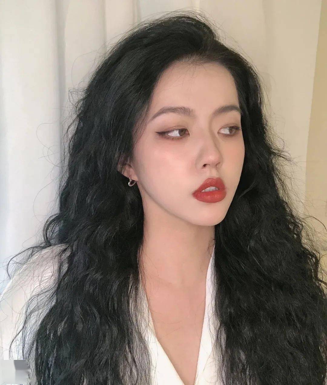 这个冬天不可缺少的小卷毛烫真的很靓仔哦