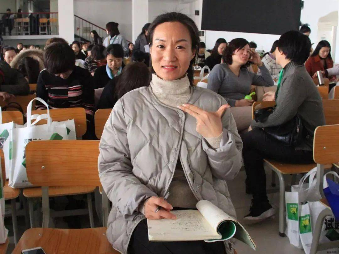 【365百姓故事汇百集微故事展播】第53期:最美的教师,最好的自己