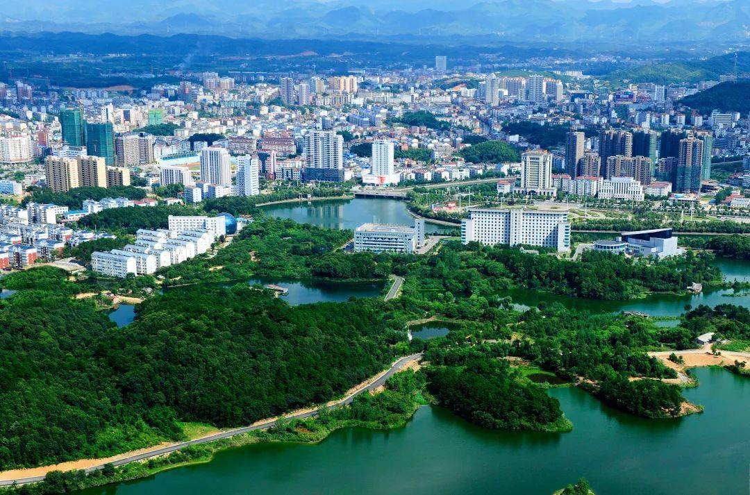 任有千难万险坚定不移创建文明城市创建给咸宁带来了什么