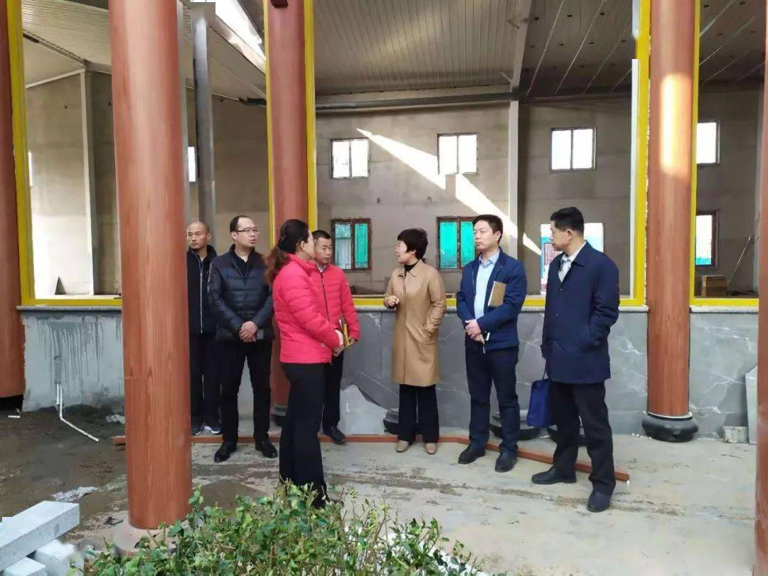 11月12日,副县长任桂英到山东夏津古桑研究院项目现场办公.