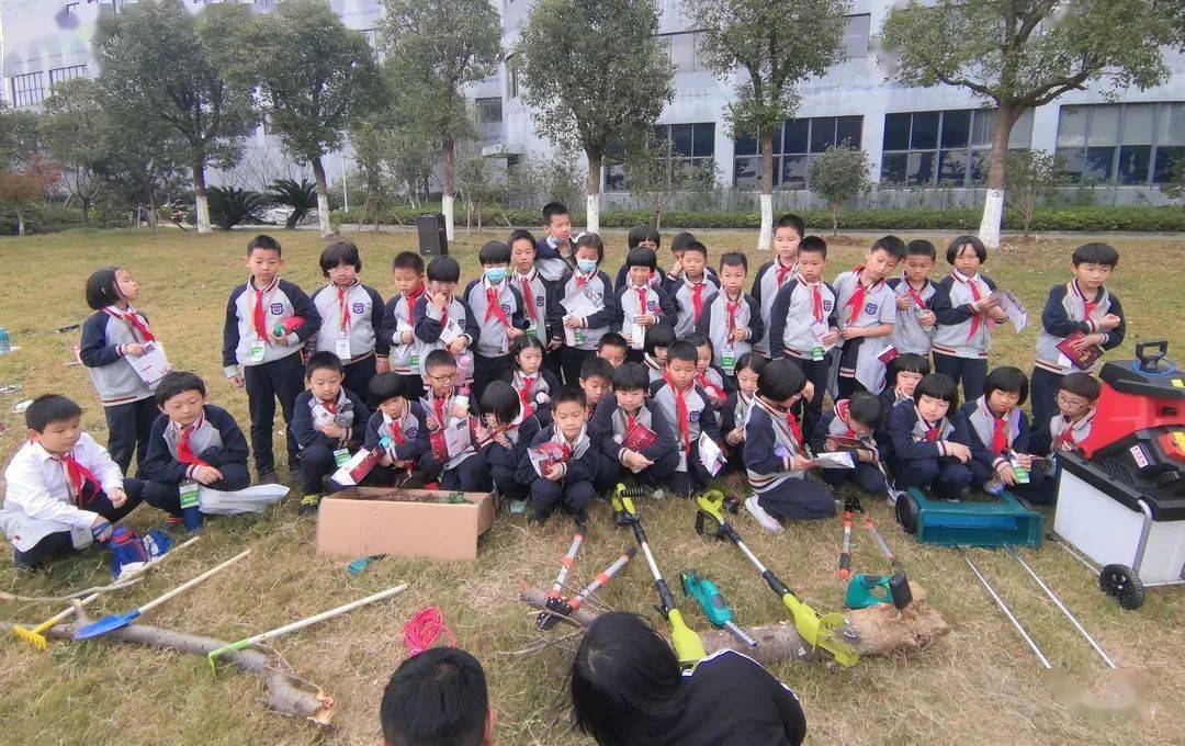 探秘保险箱,体验新农作——宁波东海实验学校2020盛威研学行