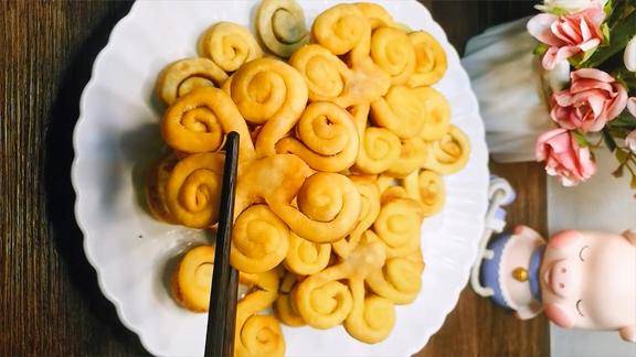 厨师长教你做花果子鲜香酥脆做法简单不等上桌就一扫光