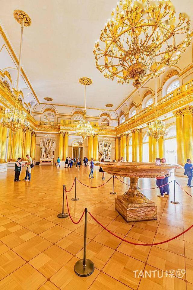 金碧辉煌的殿堂