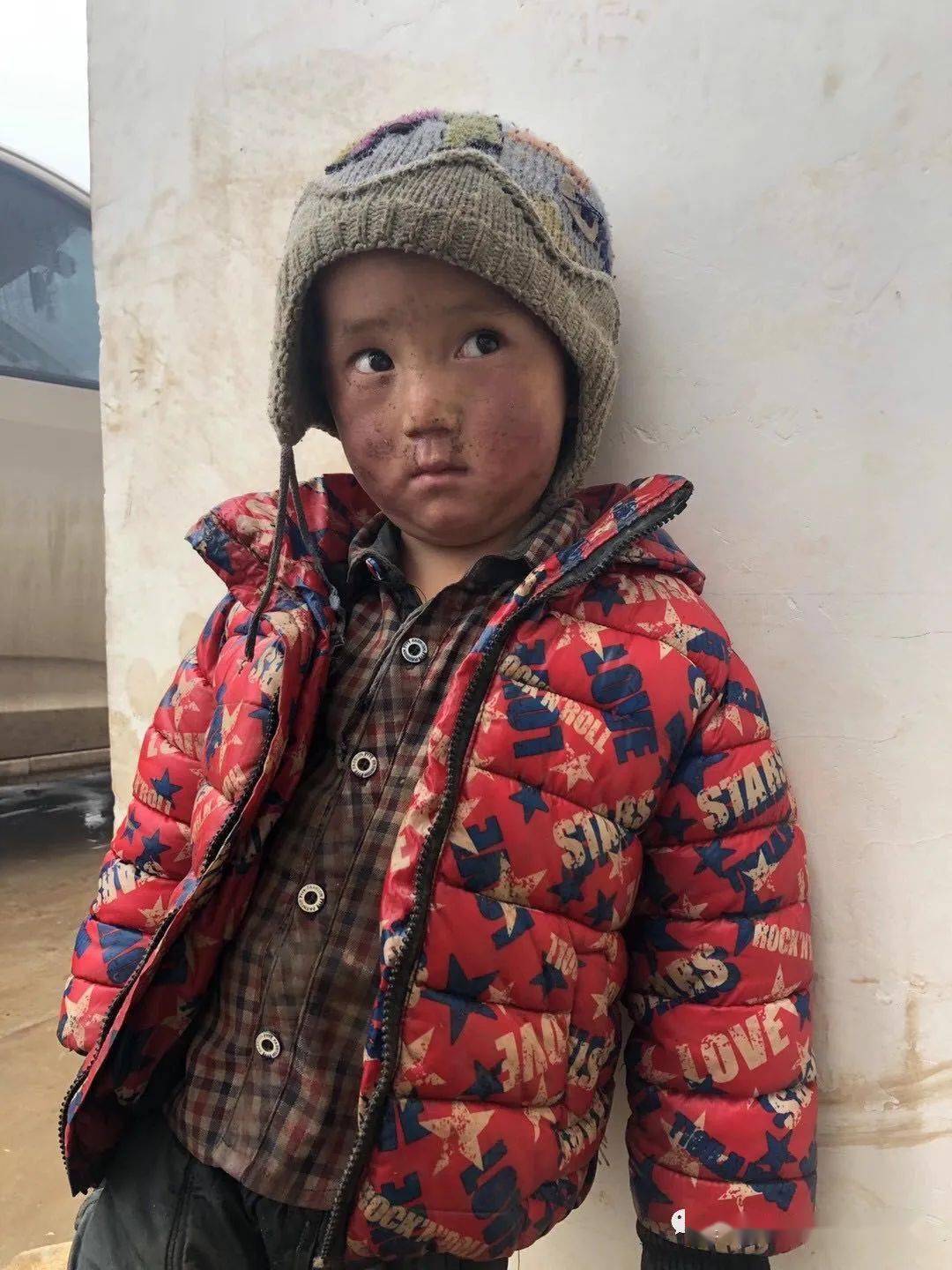 班级活动传递爱心关爱贫困山区的孩子们