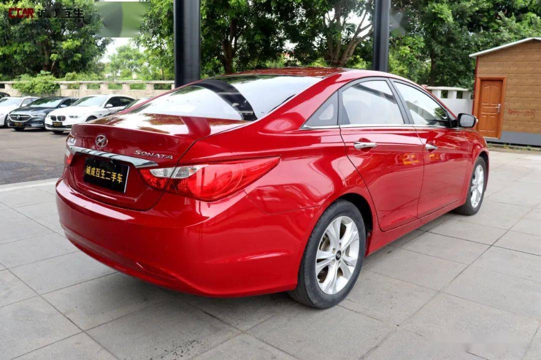 诚成互生二手车超值推介北京现代索纳塔八20l自动豪华版