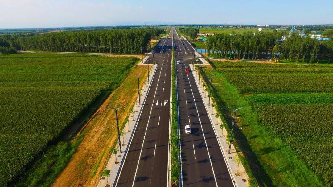 贯中大道由龙城高速祁县连接线,昌源北路,昌源南路,大西高铁连接线四