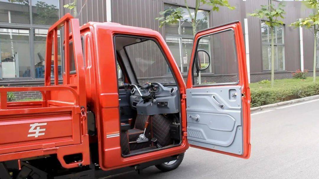 隆鑫v卡系qs1全新上市,"三好"到家!