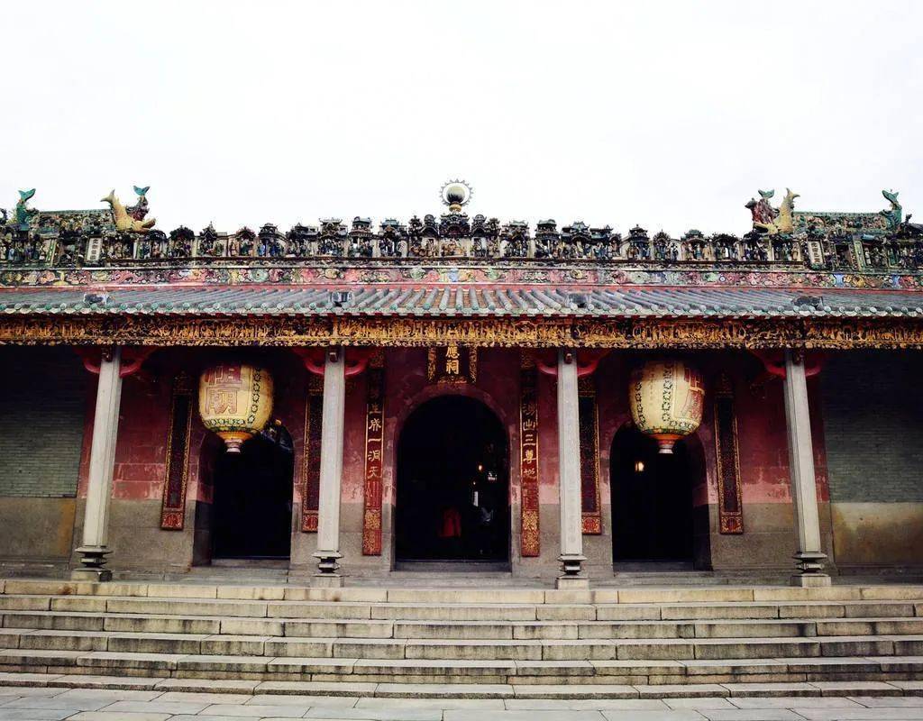 营造技艺：岭南古建筑-佛山祖庙_牌坊