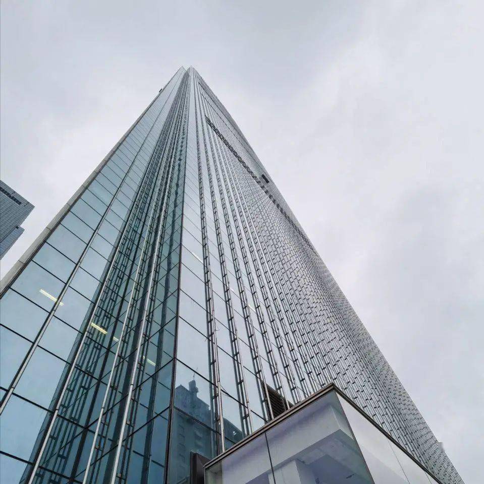 最繁华的地段高还不是它最大的亮点哦作为湖南第一高楼——网红打卡