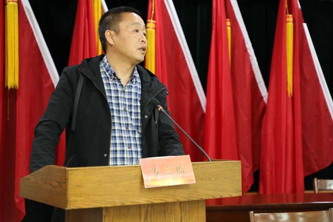 不忘初心 薪火相传|新桐乡举行退休干部荣誉退休仪式_汪建忠