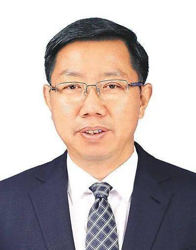 杨世忠,首都经济贸易大学教授,中国政法大学特聘教授.