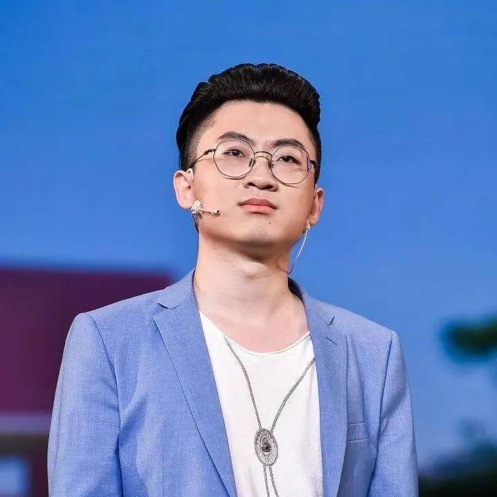 北京文艺广播《我们出发吧》主持人大帅北京新闻广播《新闻2020》主持