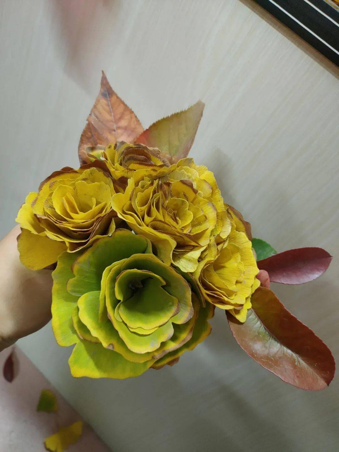 【永威小学】秋天里的童话——手工社团制作银杏花束活动