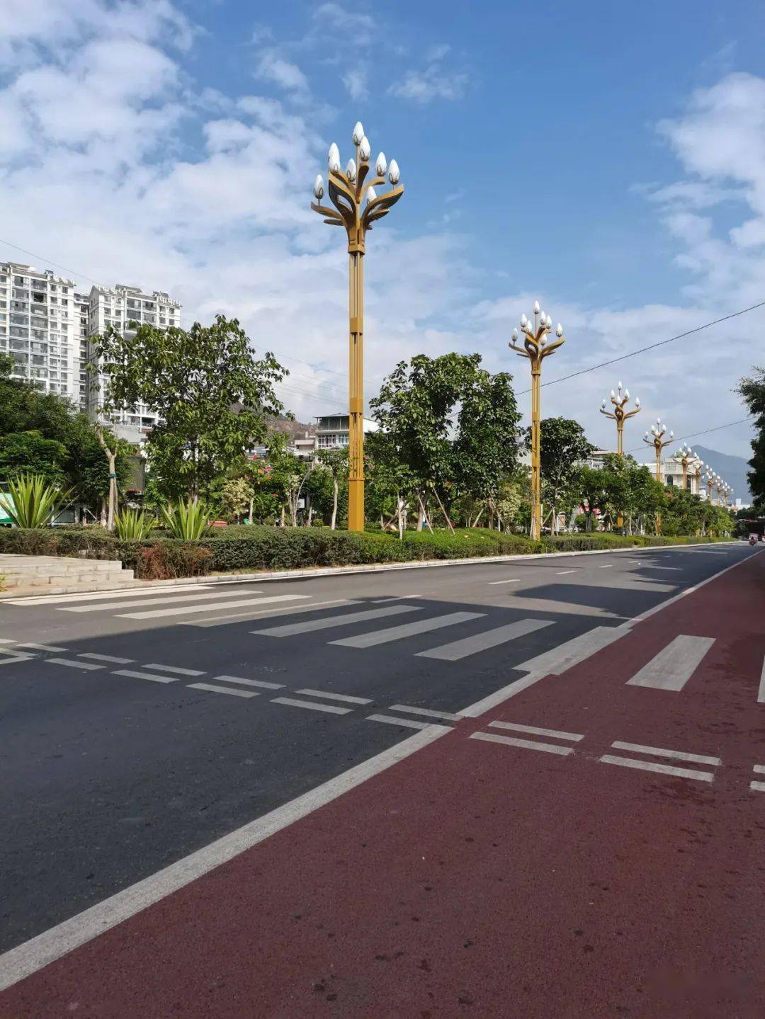 南涧县城道路四化改造为群众宜居生活加分