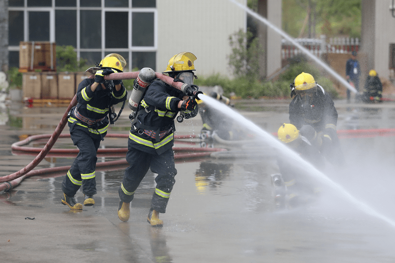 厉害了九江专职消防队夺全市消防比武总冠军