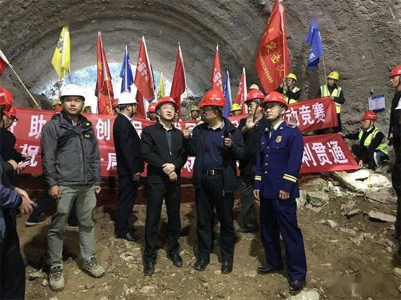 富民县委副书记县长王磊带队开展消防安全检查工作