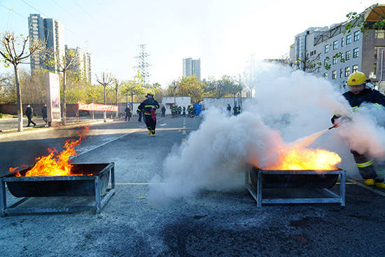 灭火盆02接水带02负重跑02丰台区卢沟桥乡29支基层消防队同场
