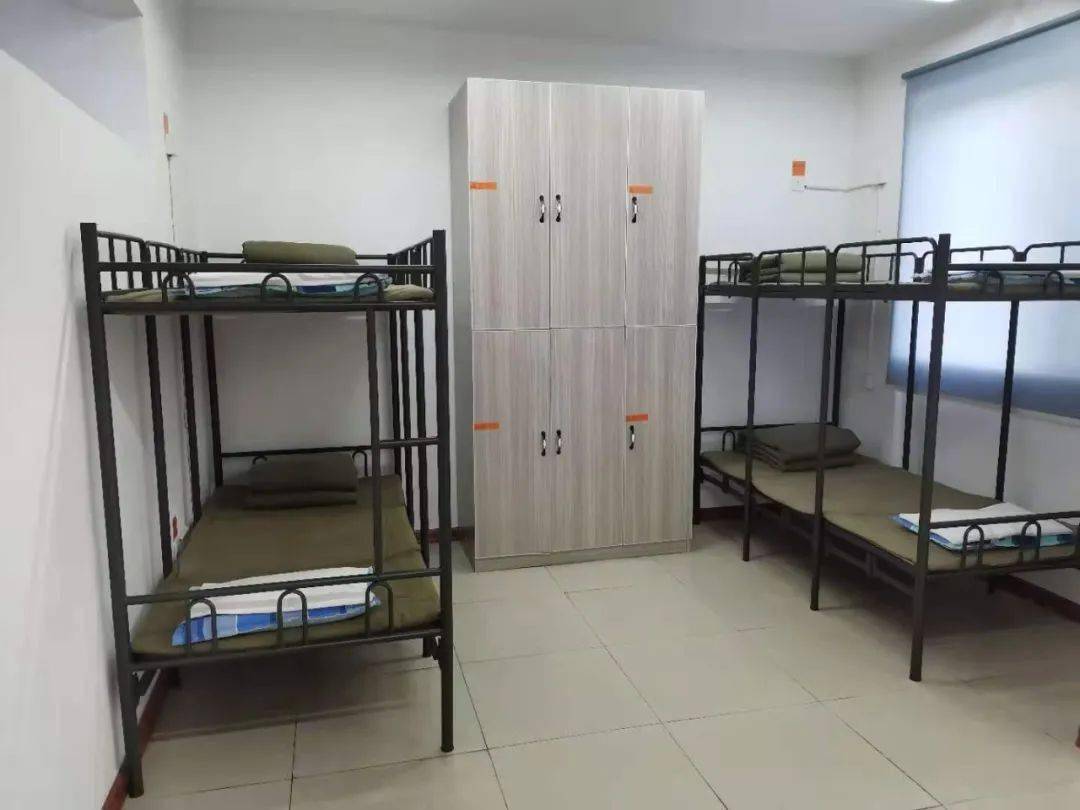 安保值班宿舍,严格按照军事化管理