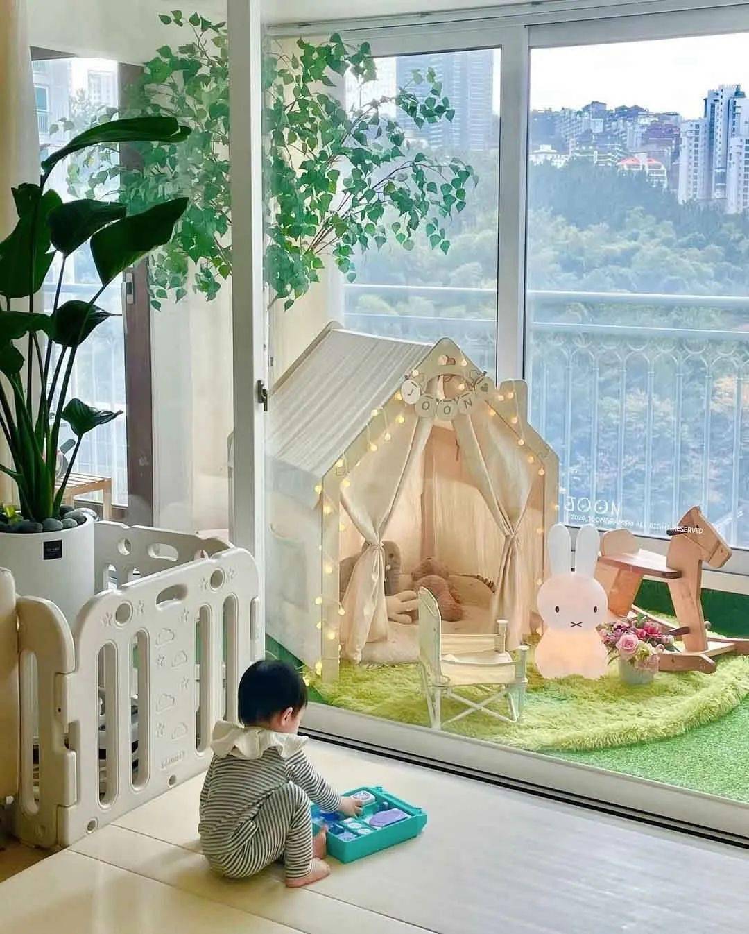 小阳台打造儿童玩乐区图片