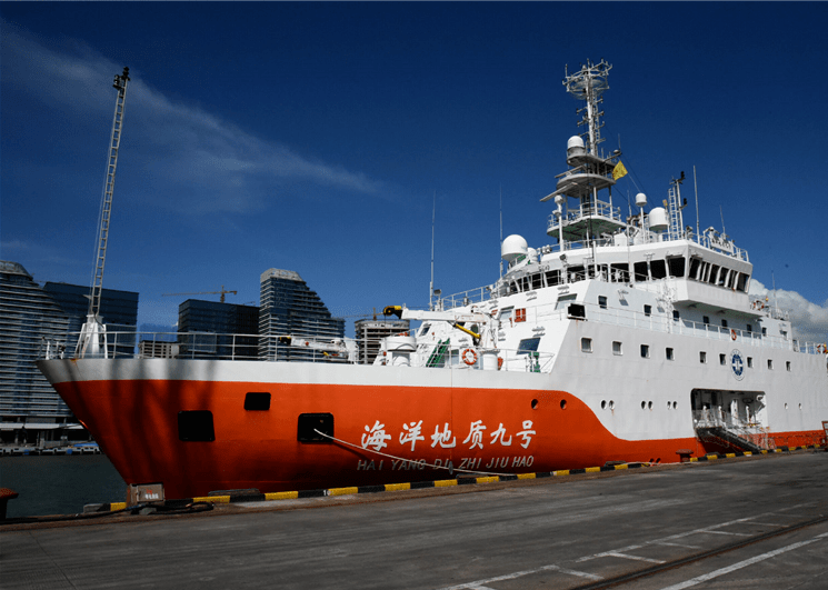 蛇口海关作为海关系统全国文明单位代表参加全国精神文明建设表彰大会