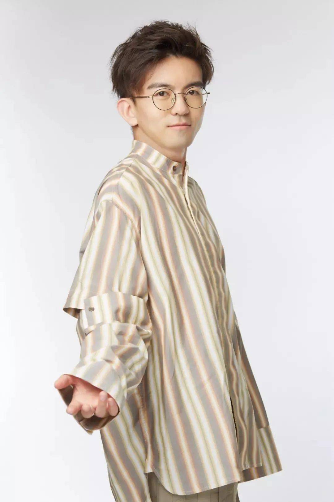 从今天起也要让生活多一些有趣的人呀