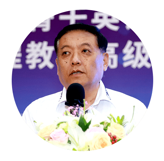 小组阅读讨论班级展示发言张宇峰以生为本互动课堂值得借鉴附视频ppt