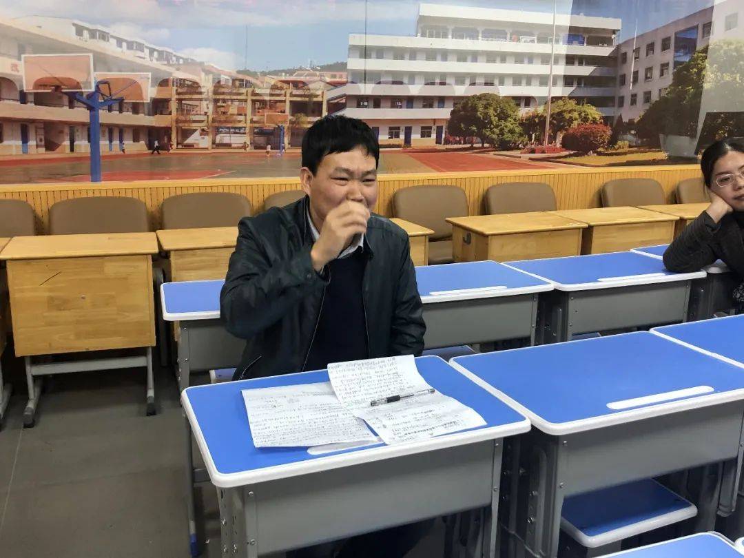 一片蓝天,一同成长 一片蓝天 一同成长 ——三门县海游街道中心小学