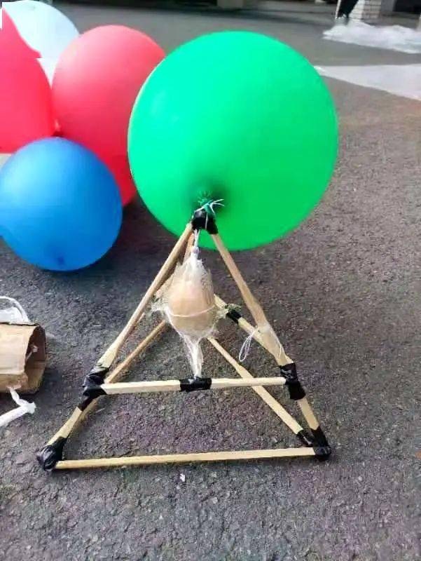 见证奇迹的时刻----"让鸡蛋飞"