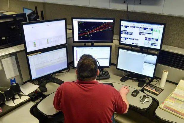 911调度中心 | 图 cnn而根据新的议案,西雅图的911呼叫中心将于2021年