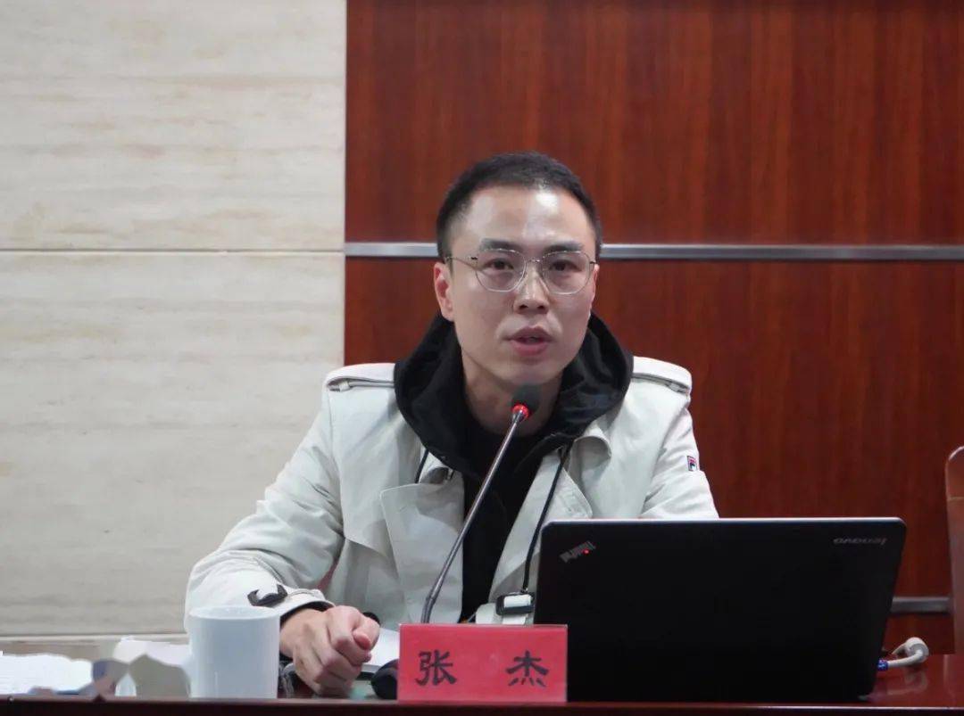 江苏省信用再担保集团有限公司无锡分公司总经理张杰对"园区保"产品