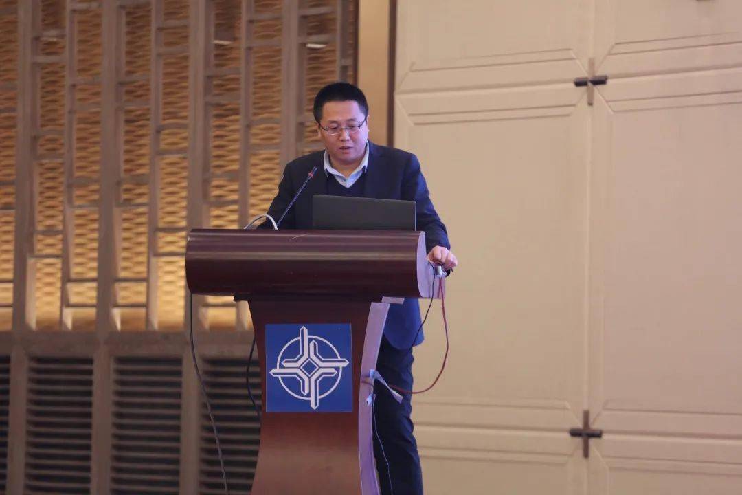 公司党委组织召开对标世界一流新时期桥梁技术交流及管理提升研讨会