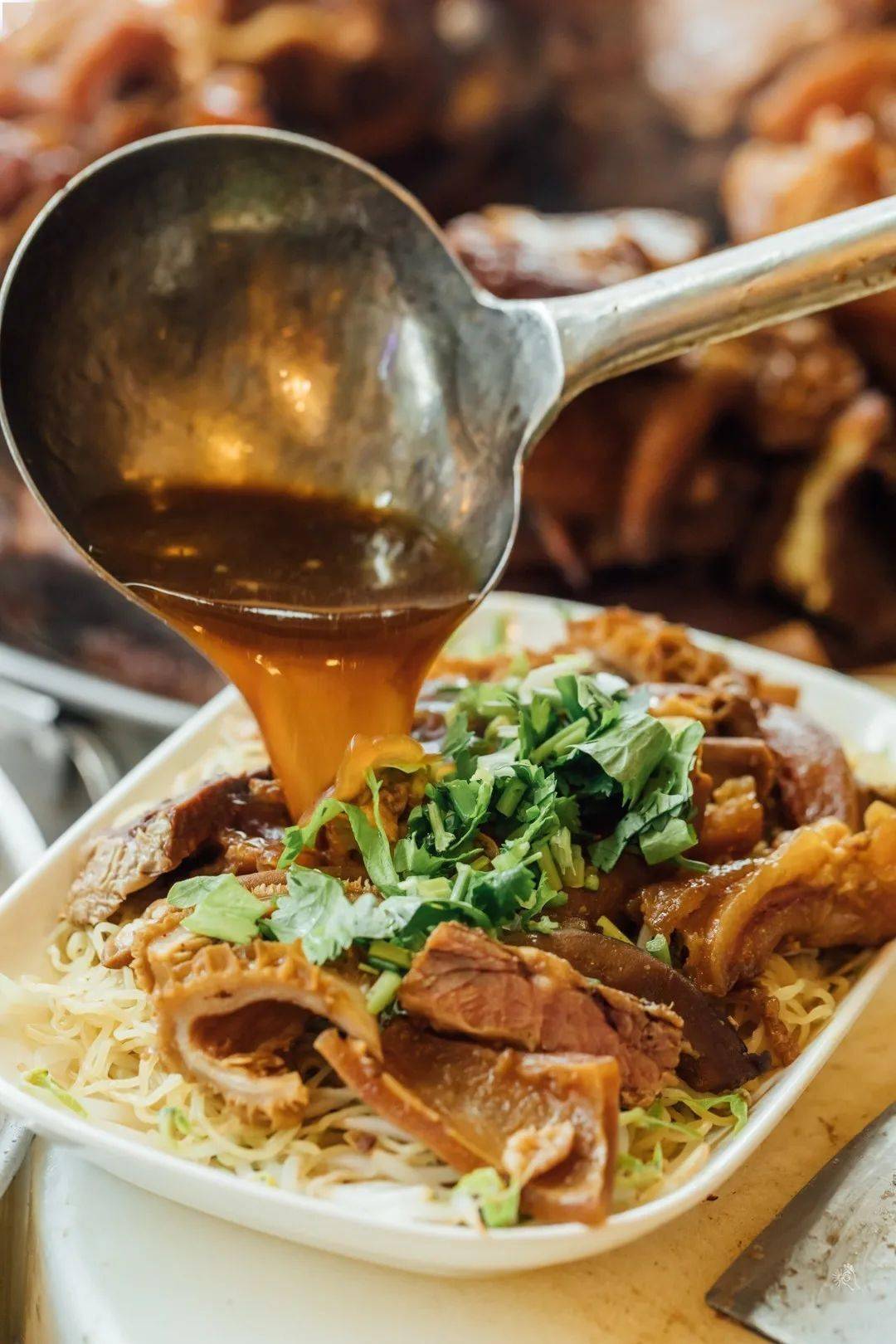 这桶牛杂莲塘街坊吃了12年