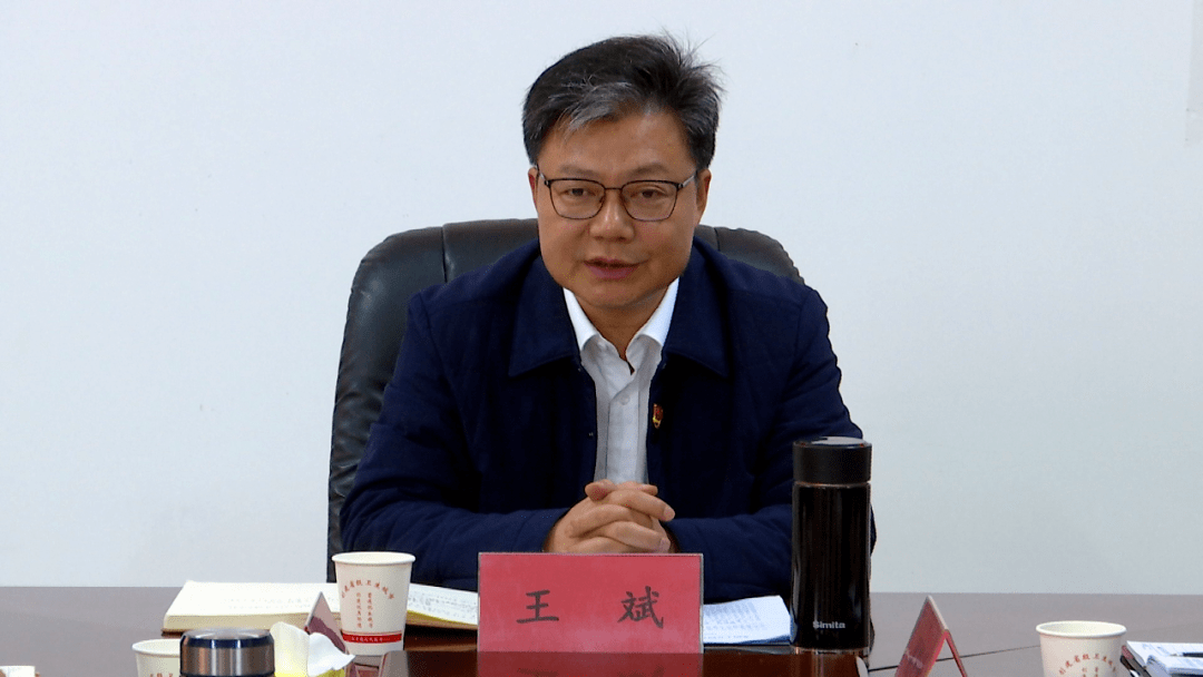 王斌深入南康镇宣讲党的十九届五中全会精神