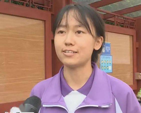 在洗手设施的设计建设上,南涧一中充分考虑与校园环境的完美融合,既