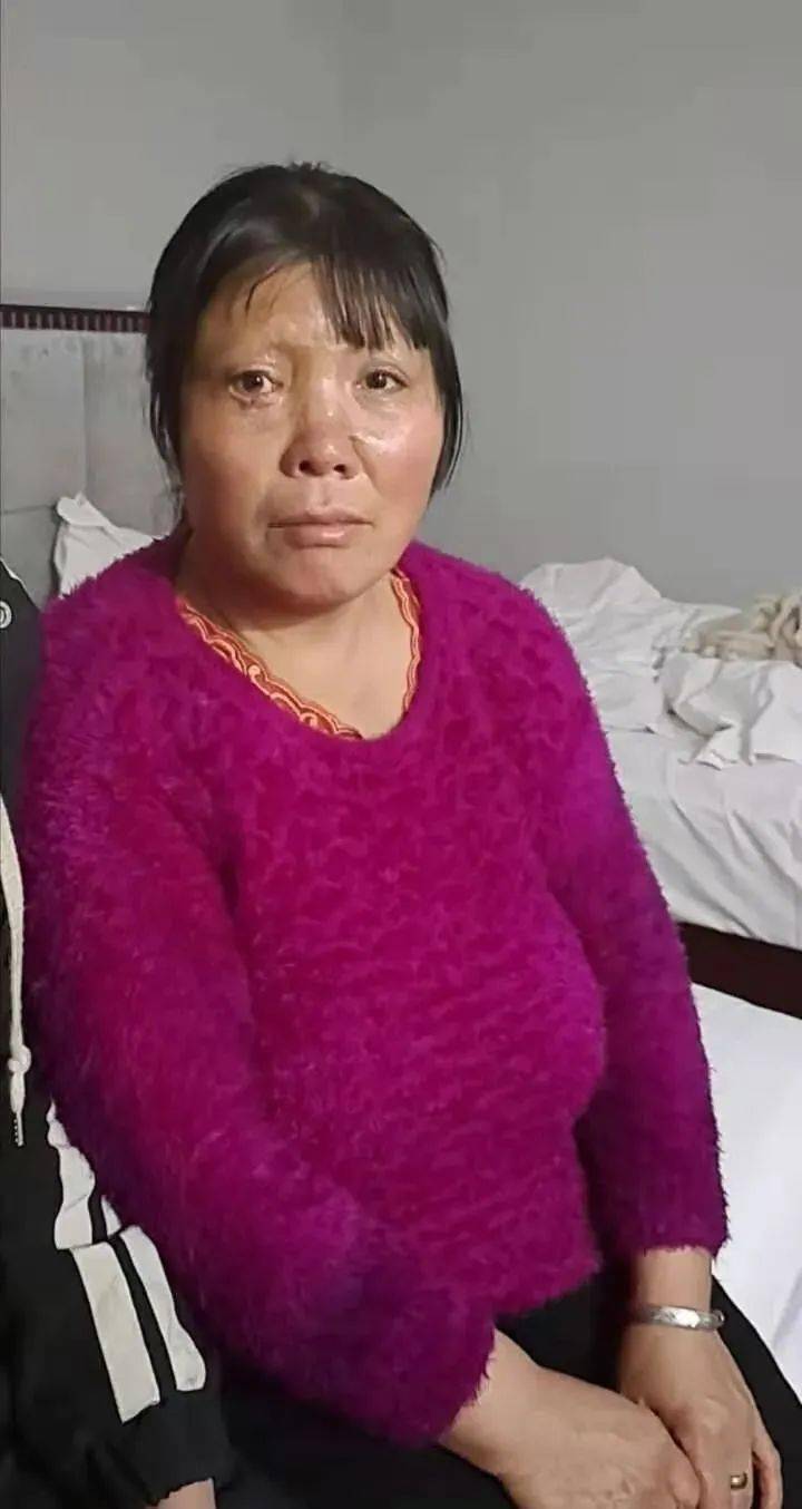 其中人名皆为音译,可能有误:李桂英,1975年出生,云南省安郎县亥拔乡